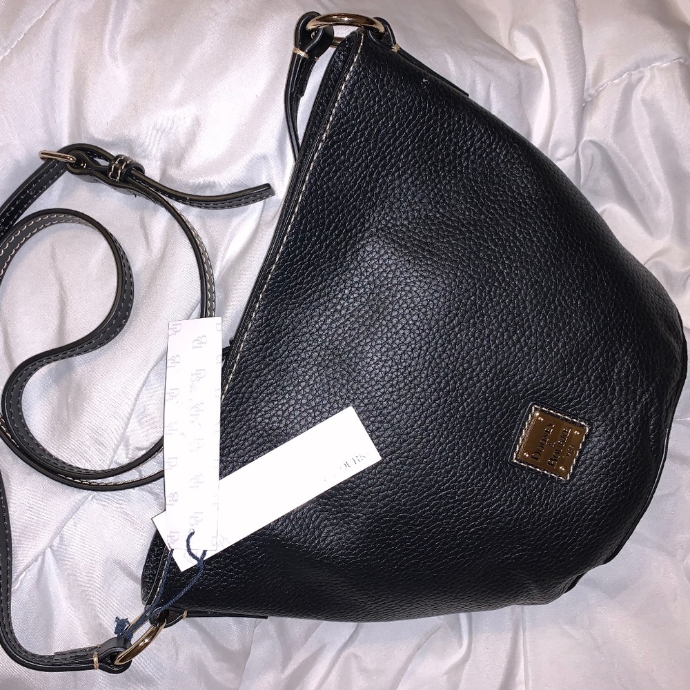 NWT Dooney & Bourke Pebble Grain Thea Feed Bag